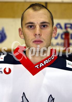 Eishockey Oberliga. Tarco Woelfe. Stephan Knafl. Klagenfurt, am 1.10.2008.
Foto: Kuess

---
pressefotos, pressefotografie, kuess, qs, qspictures, sport, bild, bilder, bilddatenbank