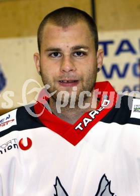 Eishockey Oberliga. Tarco Woelfe. Michael Roesch. Klagenfurt, am 1.10.2008.
Foto: Kuess

---
pressefotos, pressefotografie, kuess, qs, qspictures, sport, bild, bilder, bilddatenbank