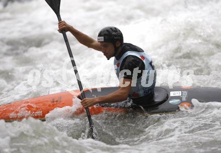 Kaerntner Landesmeisterschaften Wildwasser. Kajak. Manuel Filzwieser (AUT). Klagenfurt - Gurkerbruecke, 28.9.2008.
Foto: Kuess


---
pressefotos, pressefotografie, kuess, qs, qspictures, sport, bild, bilder, bilddatenbank