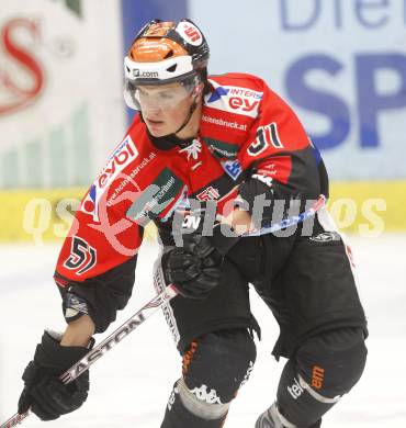 EBEL.  Eishockey Bundesliga. EC Pasut VSV gegen HC TWK Innsbruck. Daniel Woger (Innsbruck). Villach, am 30.9.2008.
Foto: Kuess

---
pressefotos, pressefotografie, kuess, qs, qspictures, sport, bild, bilder, bilddatenbank