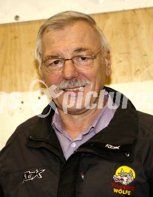 Eishockey Oberliga. Tarco Woelfe. Mag. Leopold Leutschacher
Obmann. Klagenfurt, am 1.10.2008.
Foto: Kuess

---
pressefotos, pressefotografie, kuess, qs, qspictures, sport, bild, bilder, bilddatenbank