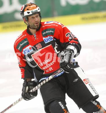 EBEL.  Eishockey Bundesliga. EC Pasut VSV gegen HC TWK Innsbruck. Herbert Hohenberger (Innsbruck). Villach, am 30.9.2008.
Foto: Kuess

---
pressefotos, pressefotografie, kuess, qs, qspictures, sport, bild, bilder, bilddatenbank
