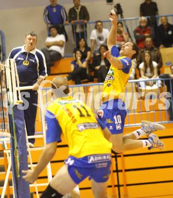 Volleyball. MEVZA. Aich/Dob gegen Kaposvar. Nejc Pusnik, Martin Bencic (Aich). Prevalje, 11.10.2008.
Foto: Kuess

---
pressefotos, pressefotografie, kuess, qs, qspictures, sport, bild, bilder, bilddatenbank