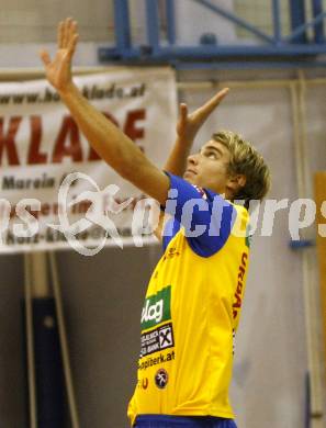 Volleyball. MEVZA. Aich/Dob gegen Kaposvar. LEEB Michael (Aich). Prevalje, 11.10.2008.
Foto: Kuess

---
pressefotos, pressefotografie, kuess, qs, qspictures, sport, bild, bilder, bilddatenbank