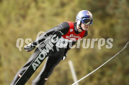 Schispringen. Oesterreichische Meisterschaften 2008. Thomas Morgenstern. Villach, 18.10.2008
Foto: Kuess

---
pressefotos, pressefotografie, kuess, qs, qspictures, sport, bild, bilder, bilddatenbank