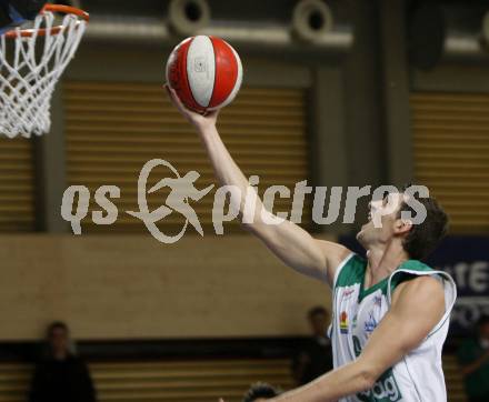 Basketball Bundesliga. Woerthersee Piraten gegen UBSC Graz. Selmir Husanovic (Piraten).  Klagenfurt, 29.10.2008
Foto: Kuess

---
pressefotos, pressefotografie, kuess, qs, qspictures, sport, bild, bilder, bilddatenbank