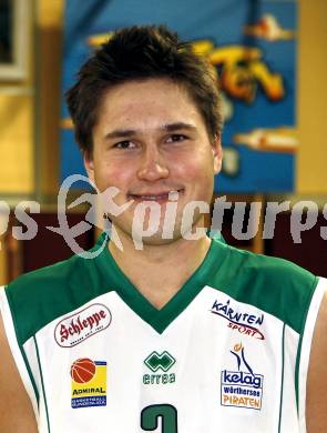 Basketball Bundesliga. Woerthersee Piraten. Bernhard Weber. Klagenfurt, 29.10.2008
Copyright Kuess

---
pressefotos, pressefotografie, kuess, qs, qspictures, sport, bild, bilder, bilddatenbank