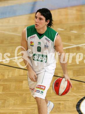 Basketball Bundesliga. Woerthersee Piraten gegen Allianz Gmunden Swans. Andreas Kuttnig (Piraten).  Klagenfurt, 22.12.2008
Foto: Kuess

---
pressefotos, pressefotografie, kuess, qs, qspictures, sport, bild, bilder, bilddatenbank