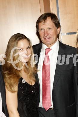 Sportgala 2008. Franz Klammer mit Tochter. Velden, 22.12.2008
Foto: Kuess

---
pressefotos, pressefotografie, kuess, qs, qspictures, sport, bild, bilder, bilddatenbank