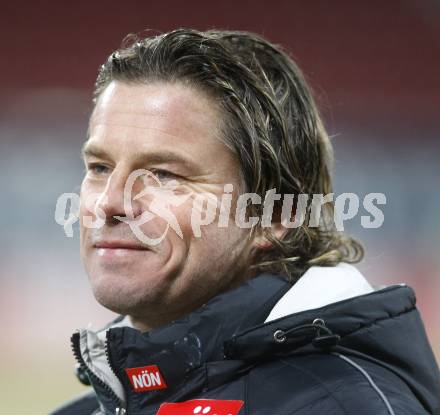 Fussball. Tipp3-Bundesliga. SK Austria Kelag Kaernten  gegen SV Mattersburg. Trainer Frenkie Schinkels  (Austria Kaernten). Klagenfurt, 28.2.2009. 
Foto: Kuess

---
pressefotos, pressefotografie, kuess, qs, qspictures, sport, bild, bilder, bilddatenbank