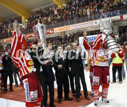 EBEL. Eishockey Bundesliga. KAC gegen EC Salzburg. Jubel Meister KAC. Klagenfurt, am 5.4.2009.
Foto: Kuess 

---
pressefotos, pressefotografie, kuess, qs, qspictures, sport, bild, bilder, bilddatenbank