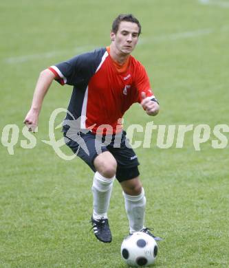 Fussball Unterliga Ost. DSG Sele Zell gegen FC Welzenegg. Stefan Gaber (Welzenegg). Zell, am 30.5.2009.
Foto: Kuess
---
pressefotos, pressefotografie, kuess, qs, qspictures, sport, bild, bilder, bilddatenbank
