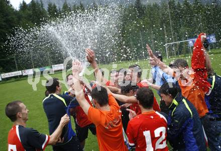 Fussball Unterliga Ost. DSG Sele Zell gegen FC Welzenegg. Meisterjubel (Welzenegg). Zell, am 30.5.2009.
Foto: Kuess
---
pressefotos, pressefotografie, kuess, qs, qspictures, sport, bild, bilder, bilddatenbank