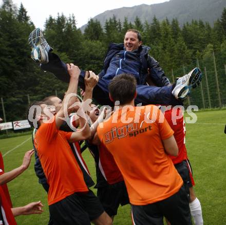 Fussball Unterliga Ost. Zell Pfare gegen Welzenegg. Meisterjubel Welzenegg. Zell, am 30.5.2009.
Foto: Kuess
---
pressefotos, pressefotografie, kuess, qs, qspictures, sport, bild, bilder, bilddatenbank