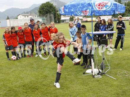 Fussball. Girlies Cup Finale. Feldkirchen, 6.6.2009. Foto: Kuess
---
pressefotos, pressefotografie, kuess, qs, qspictures, sport, bild, bilder, bilddatenbank