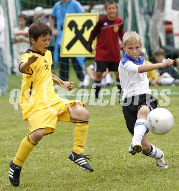 Fussball Volksschulcup. Knabenfinale. VS Voelkermarkt (Franz Mettinger Schule) gegen VS Hermagor. Steinfeld, am 16.6.2009.
Foto: Kuess
---
pressefotos, pressefotografie, kuess, qs, qspictures, sport, bild, bilder, bilddatenbank