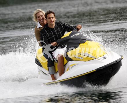 Decathlon. Promi Jet Ski Rennen. Steffi Graf, Patrick Friesacher. St. Kanzian, am 20.6.2009.
Foto: Kuess
---
pressefotos, pressefotografie, kuess, qs, qspictures, sport, bild, bilder, bilddatenbank