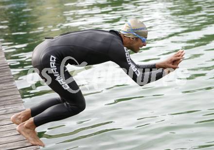 X-Team Decathlon. Promi Jet Ski Rennen. VIP Jet Ski Race. Norbert Domnik. St. Kanzian, am 20.6.2009.
Foto: Kuess
---
pressefotos, pressefotografie, kuess, qs, qspictures, sport, bild, bilder, bilddatenbank