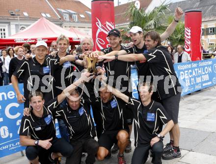 Decathlon. Siegermannschaft. Siegfried Hochenwarter, Uwe Hochenwarter, Stefan Schuster,  Markus Hohenwarter, Thomas Mitterdorfer, Wolfgang Wernitznig, Phillip Morolz, Roman Weger, Martin Schusser, Willy Koska. Voelkermarkt, am 20.6.2009.
Foto: Kuess
---
pressefotos, pressefotografie, kuess, qs, qspictures, sport, bild, bilder, bilddatenbank