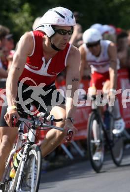 Ironman. Triathlon. Schwimmen, Radfahren, Laufen. Bernhard Hiebl (AUT). Klagenfurt, am 5.7.2009.
Foto: Kuess

---
pressefotos, pressefotografie, kuess, qs, qspictures, sport, bild, bilder, bilddatenbank