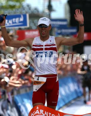 Ironman. Triathlon. Schwimmen, Radfahren, Laufen. Ironman Austria. Norbert Langbrandtner (AUT).  KLagenfurt, am 5.7.2009.
Foto: Kuess

---
pressefotos, pressefotografie, kuess, qs, qspictures, sport, bild, bilder, bilddatenbank