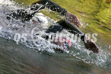 Ironman. Triathlon. Schwimmen, Radfahren, Laufen. Alexander Fruehwirt (AUT).  Klagenfurt, am 5.7.2009.
Foto: Kuess
---
pressefotos, pressefotografie, kuess, qs, qspictures, sport, bild, bilder, bilddatenbank