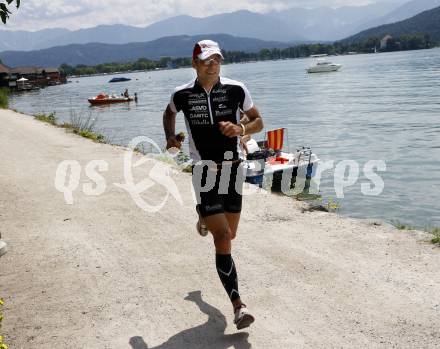 Ironman. Triathlon. Schwimmen, Radfahren, Laufen. Ironman Austria. Norbert Domnik (AUT). KLagenfurt, am 5.7.2009.
Foto: Kuess

---
pressefotos, pressefotografie, kuess, qs, qspictures, sport, bild, bilder, bilddatenbank