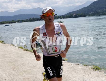 Ironman. Triathlon. Schwimmen, Radfahren, Laufen. Ironman Austria. Hannes Hempel (AUT). KLagenfurt, am 5.7.2009.
Foto: Kuess

---
pressefotos, pressefotografie, kuess, qs, qspictures, sport, bild, bilder, bilddatenbank