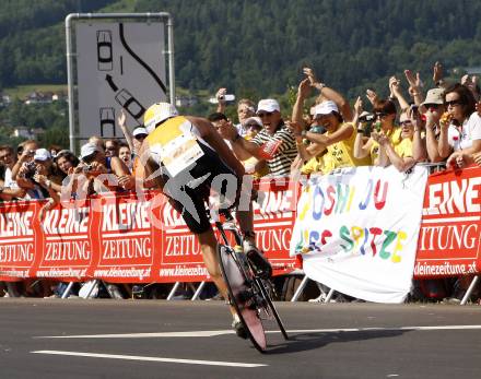 Ironman. Triathlon. Schwimmen, Radfahren, Laufen. Ironman Austria. Marino Vanhoenacker (BEL). KLagenfurt, am 5.7.2009.
Foto: Kuess

---
pressefotos, pressefotografie, kuess, qs, qspictures, sport, bild, bilder, bilddatenbank