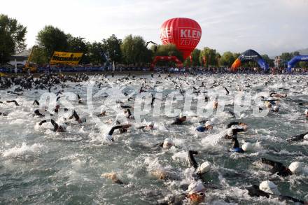 Ironman. Triathlon. Schwimmen, Radfahren, Laufen.  Klagenfurt, am 5.7.2009.
Foto: Kuess
---
pressefotos, pressefotografie, kuess, qs, qspictures, sport, bild, bilder, bilddatenbank