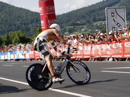 Ironman. Triathlon. Schwimmen, Radfahren, Laufen. Ironman Austria. Marino Vanhoenacker (BEL). KLagenfurt, am 5.7.2009.
Foto: Kuess

---
pressefotos, pressefotografie, kuess, qs, qspictures, sport, bild, bilder, bilddatenbank