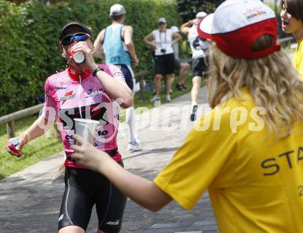 Ironman. Triathlon. Schwimmen, Radfahren, Laufen. Ironman Austria. Bella Bayliss (GBR). KLagenfurt, am 5.7.2009.
Foto: Kuess

---
pressefotos, pressefotografie, kuess, qs, qspictures, sport, bild, bilder, bilddatenbank