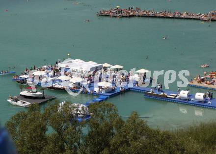 Beachvolleyball Grand Slam. Blick auf den VIP Bereich, Woerthersee. Klagenfurt, am 1.8.2009.
Foto: Kuess
---
pressefotos, pressefotografie, kuess, qs, qspictures, sport, bild, bilder, bilddatenbank