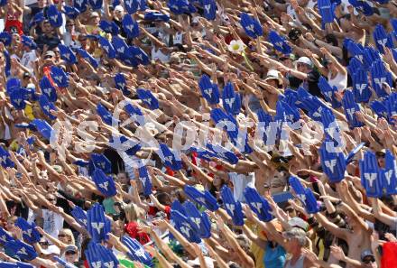 Beachvolleyball Grand Slam. Fans. Klagenfurt, am 1.8.2009.
Foto: Kuess
---
pressefotos, pressefotografie, kuess, qs, qspictures, sport, bild, bilder, bilddatenbank