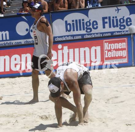 Beachvolleyball Grand Slam. Florian Gosch, Alexander Horst (AUT). KLagenfurt, am 1.8.2009.
Foto: Kuess
---
pressefotos, pressefotografie, kuess, qs, qspictures, sport, bild, bilder, bilddatenbank