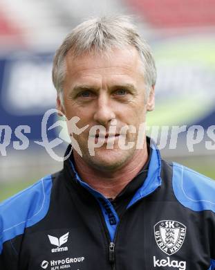 Fussball Bundesliga. SK Austria Kaernten Akademie U15. BNZ. Bundesnachwuchszentrum. Trainer Werner Oberrisser. Klagenfurt, am 4.8.2009.
Foto: Kuess
---
pressefotos, pressefotografie, kuess, qs, qspictures, sport, bild, bilder, bilddatenbank