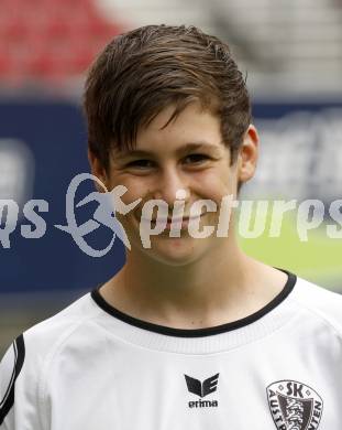 Fussball Bundesliga. SK Austria Kaernten Akademie U15. BNZ. Bundesnachwuchszentrum. Sandro Widni. Klagenfurt, am 4.8.2009.
Foto: Kuess
---
pressefotos, pressefotografie, kuess, qs, qspictures, sport, bild, bilder, bilddatenbank