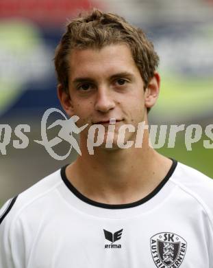 Fussball Bundesliga. SK Austria Kaernten Akademie U19. BNZ. Bundesnachwuchszentrum. Lukas Hasslauer. Klagenfurt, am 4.8.2009.
Foto: Kuess
---
pressefotos, pressefotografie, kuess, qs, qspictures, sport, bild, bilder, bilddatenbank