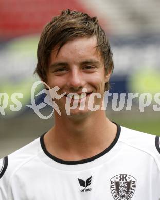 Fussball Bundesliga. SK Austria Kaernten Akademie U19. BNZ. Bundesnachwuchszentrum. Marco Pegrin. Klagenfurt, am 4.8.2009.
Foto: Kuess
---
pressefotos, pressefotografie, kuess, qs, qspictures, sport, bild, bilder, bilddatenbank