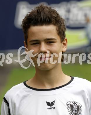 Fussball Bundesliga. SK Austria Kaernten Akademie U16. BNZ. Bundesnachwuchszentrum. Manfred Ogris. Klagenfurt, am 4.8.2009.
Foto: Kuess
---
pressefotos, pressefotografie, kuess, qs, qspictures, sport, bild, bilder, bilddatenbank