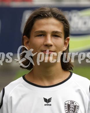 Fussball Bundesliga. SK Austria Kaernten Akademie U16. BNZ. Bundesnachwuchszentrum. Franz-Vinzenz Zimmermann. Klagenfurt, am 4.8.2009.
Foto: Kuess
---
pressefotos, pressefotografie, kuess, qs, qspictures, sport, bild, bilder, bilddatenbank
