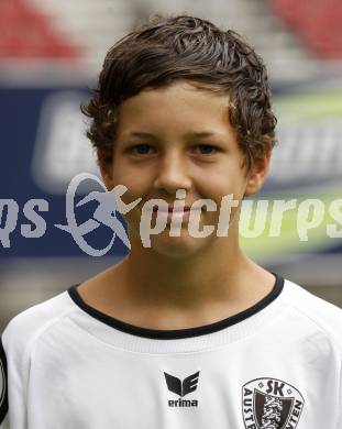 Fussball Bundesliga. SK Austria Kaernten Akademie U15. BNZ. Bundesnachwuchszentrum. Bastian Rupp. Klagenfurt, am 4.8.2009.
Foto: Kuess
---
pressefotos, pressefotografie, kuess, qs, qspictures, sport, bild, bilder, bilddatenbank