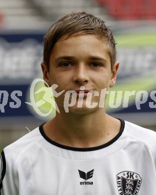 Fussball Bundesliga. SK Austria Kaernten Akademie U15. BNZ. Bundesnachwuchszentrum. Julian Salentinig. Klagenfurt, am 4.8.2009.
Foto: Kuess
---
pressefotos, pressefotografie, kuess, qs, qspictures, sport, bild, bilder, bilddatenbank