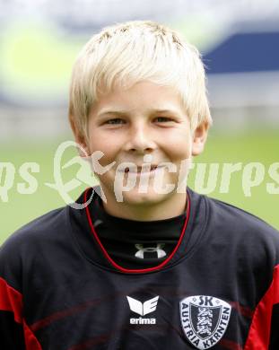 Fussball Bundesliga. SK Austria Kaernten Akademie U16. BNZ. Bundesnachwuchszentrum. Nico Kavelar. Klagenfurt, am 4.8.2009.
Foto: Kuess
---
pressefotos, pressefotografie, kuess, qs, qspictures, sport, bild, bilder, bilddatenbank