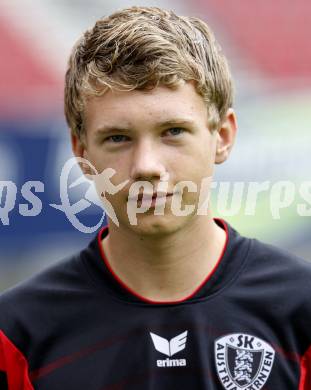 Fussball Bundesliga. SK Austria Kaernten Akademie U17. BNZ. Bundesnachwuchszentrum. Lukas Reiter. Klagenfurt, am 4.8.2009.
Foto: Kuess
---
pressefotos, pressefotografie, kuess, qs, qspictures, sport, bild, bilder, bilddatenbank