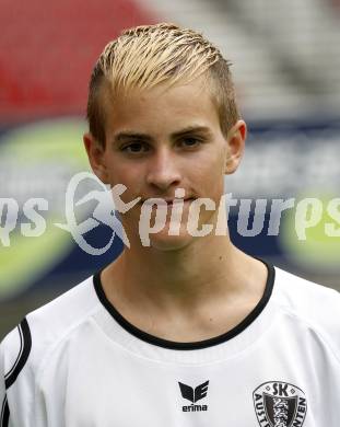 Fussball Bundesliga. SK Austria Kaernten Akademie U17. BNZ. Bundesnachwuchszentrum. Fabian Schubert. Klagenfurt, am 4.8.2009.
Foto: Kuess
---
pressefotos, pressefotografie, kuess, qs, qspictures, sport, bild, bilder, bilddatenbank