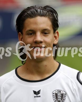 Fussball Bundesliga. SK Austria Kaernten Akademie U19. BNZ. Bundesnachwuchszentrum. Irnes Glavas. Klagenfurt, am 4.8.2009.
Foto: Kuess
---
pressefotos, pressefotografie, kuess, qs, qspictures, sport, bild, bilder, bilddatenbank