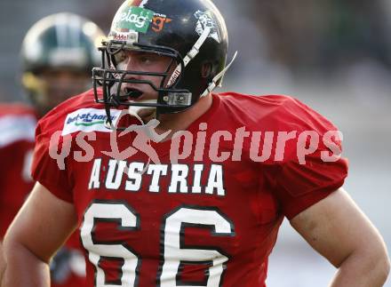 American Football European Championsship 2009. Oesterreich gegen Italien. Bernd Leitsoni (AUT). Wolfsberg, am 18.8.2009.
Foto: Kuess
---
pressefotos, pressefotografie, kuess, qs, qspictures, sport, bild, bilder, bilddatenbank
