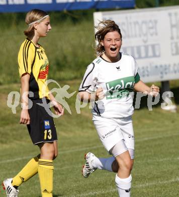 Fussball. OEFB-Frauenliga.  SK Kelag Kaernten Frauen gegen Ardagger SCU. Torjubel Tamegger Yvonne (Kaernten), Manon Haas (Ardagger). Glanegg, 30.8.2009.
Foto: Kuess

---
pressefotos, pressefotografie, kuess, qs, qspictures, sport, bild, bilder, bilddatenbank