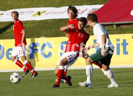 Fussball Laenderspiel U19 Oesterreich gegen Slowenien. Marco Djuricin (Oesterreich), Nik Cimpric (Slowenien). St. Veit, am 8.9.2009.
Foto: Kuess
---
pressefotos, pressefotografie, kuess, qs, qspictures, sport, bild, bilder, bilddatenbank